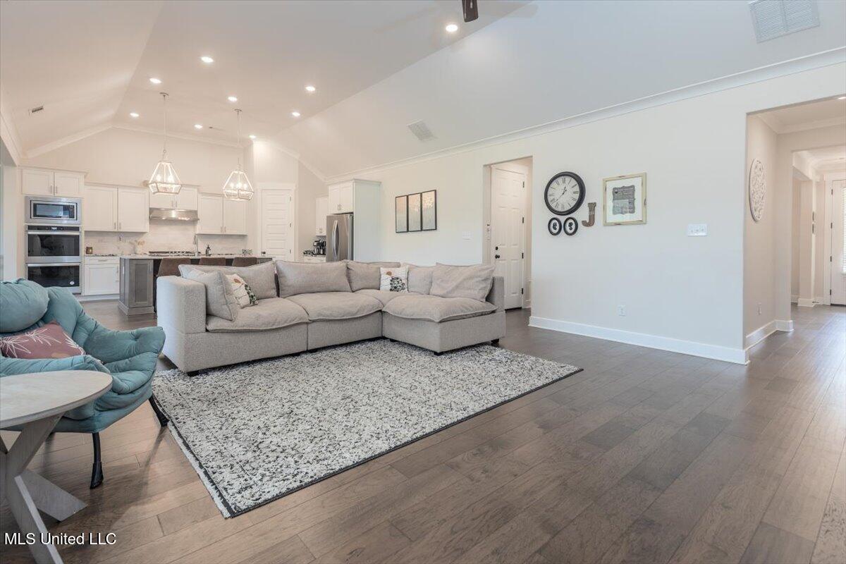 13604 Live Oak Loop, Olive Branch, Mississippi image 5