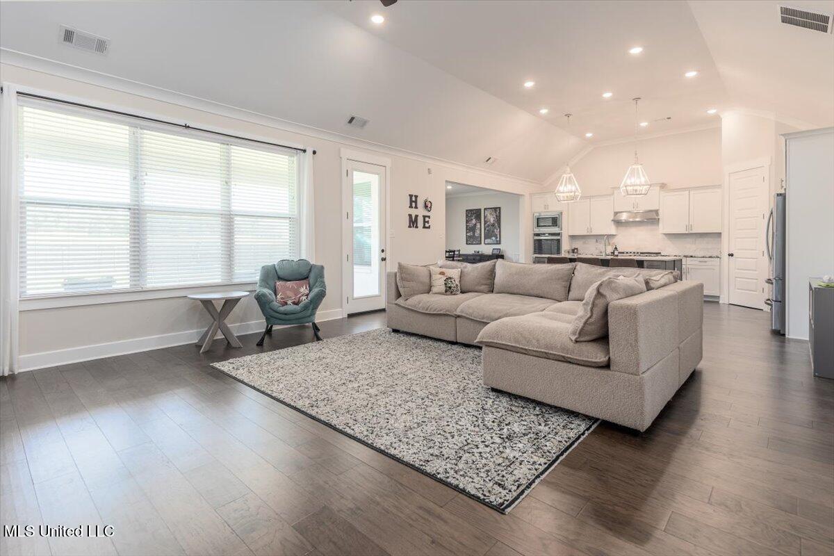 13604 Live Oak Loop, Olive Branch, Mississippi image 7