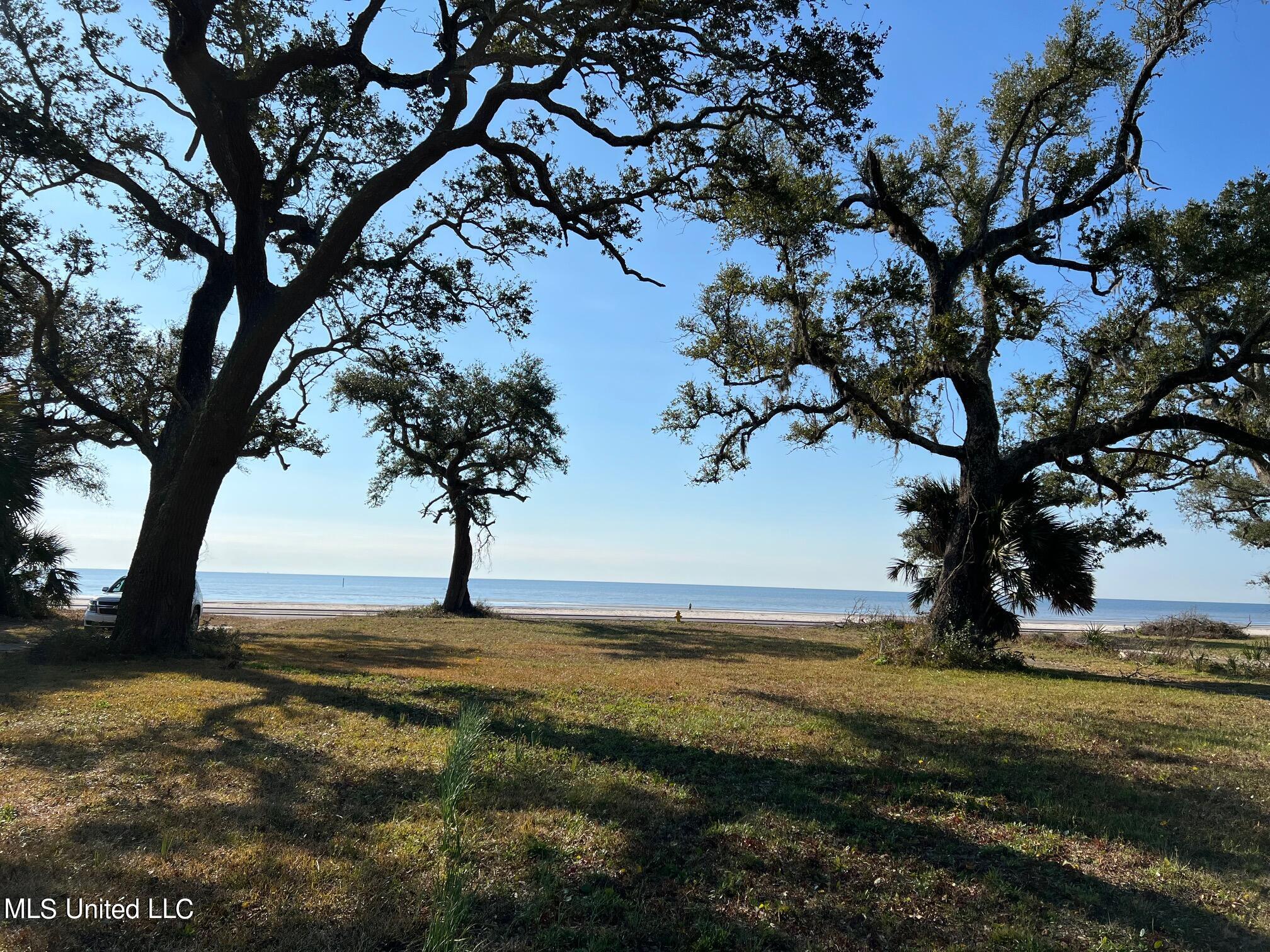 788 W Beach Boulevard, Pass Christian, Mississippi image 6