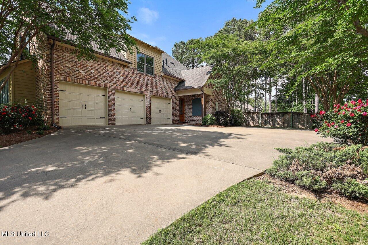 112 Fenwick Circle, Madison, Mississippi image 5