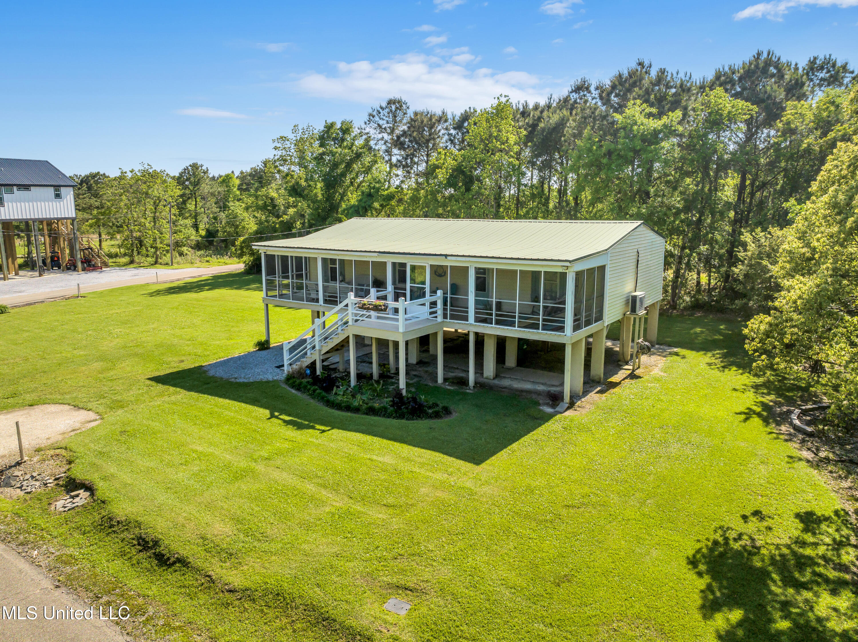 5225 Pointset Avenue, Bay Saint Louis, Mississippi image 42