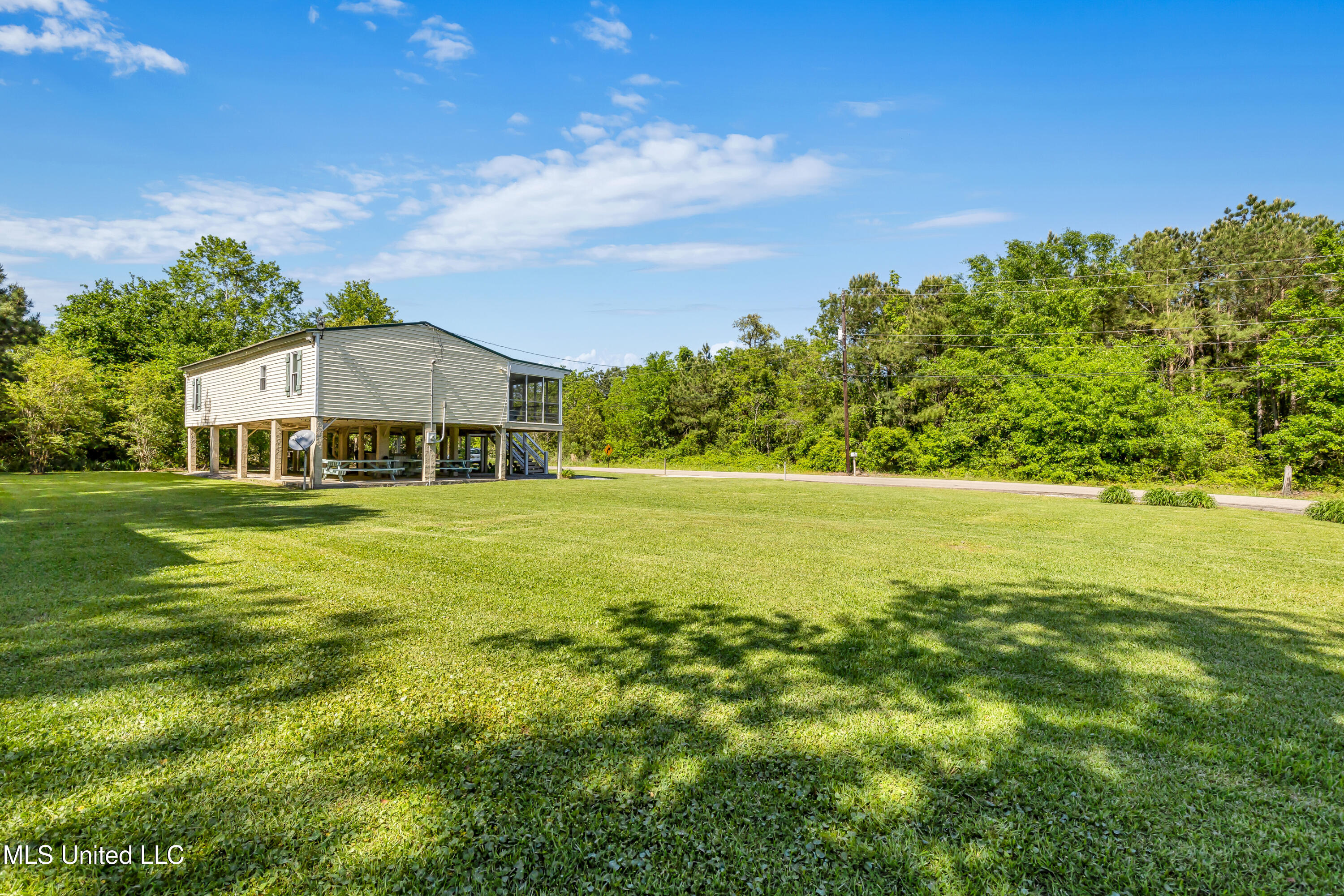 5225 Pointset Avenue, Bay Saint Louis, Mississippi image 36