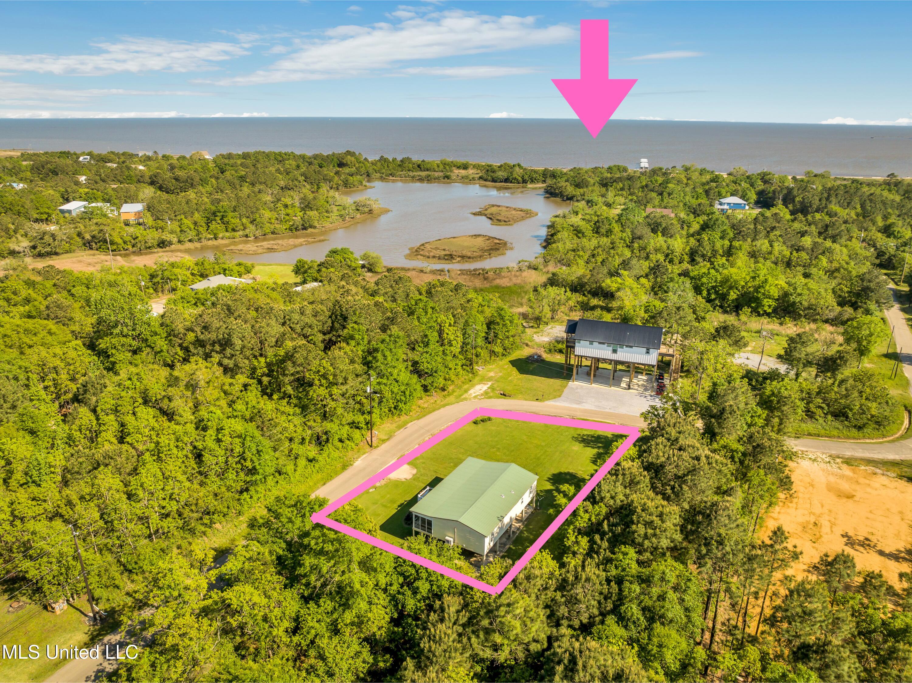 5225 Pointset Avenue, Bay Saint Louis, Mississippi image 8