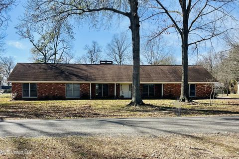 Homes For Sale - 162 Pecania Drive<br/> Ferriday, LA 71334