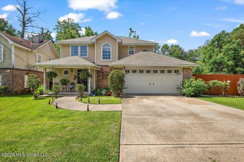 Homes For Sale - 6 Canary Place<br/> Jackson, MS 39204