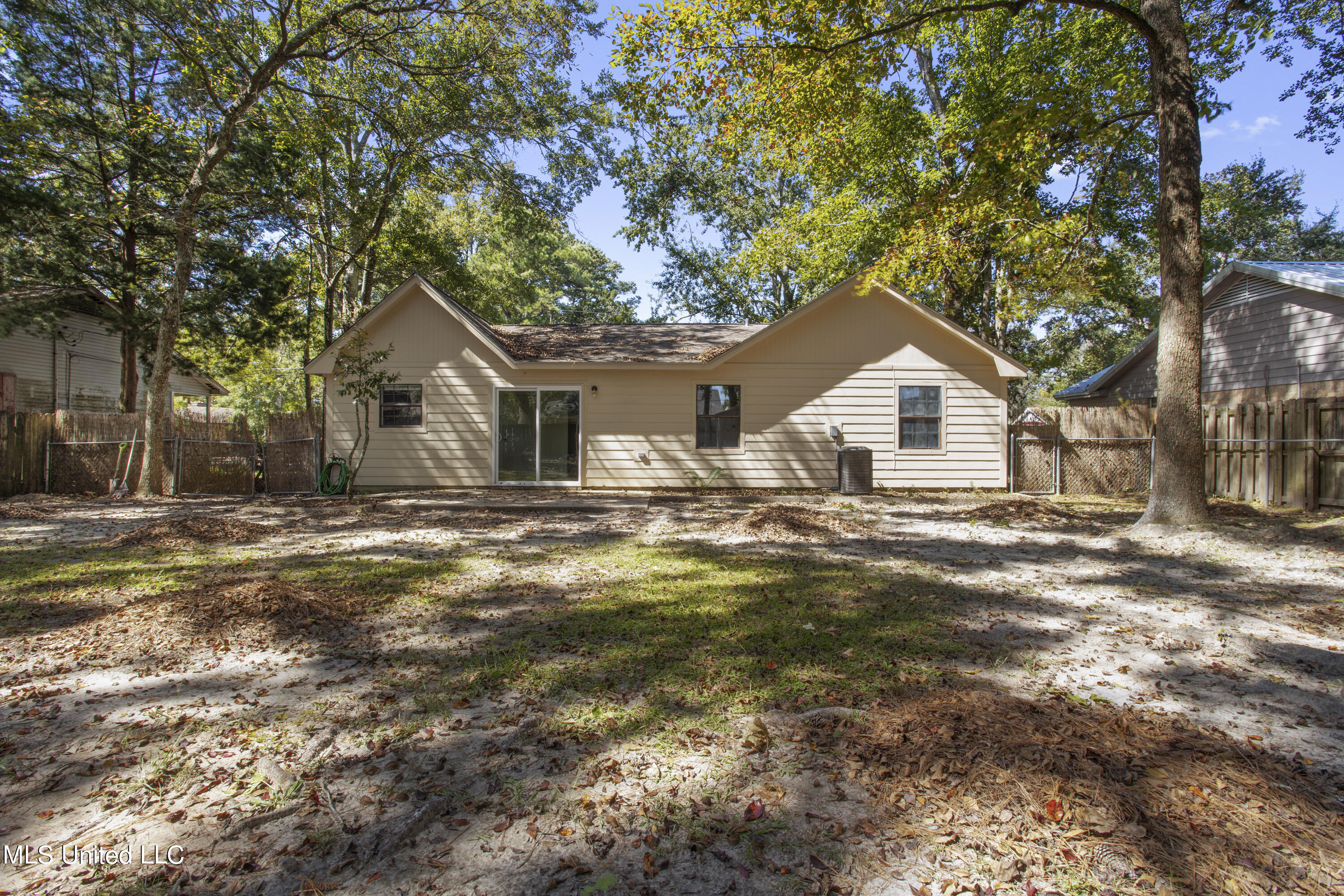 2620 N 6th Street, Ocean Springs, Mississippi image 20