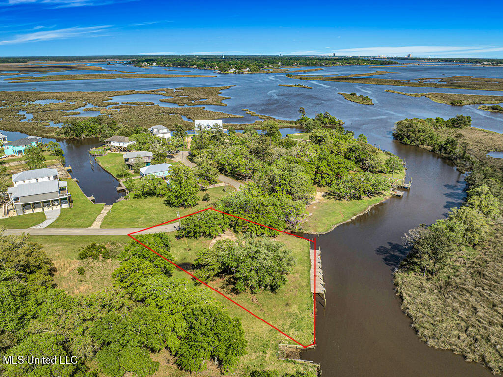10297 Eagle Point Circle, Biloxi, Mississippi image 6