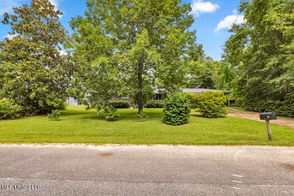 615 Baker Street, Wiggins, Mississippi image 1