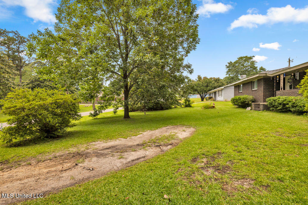 615 Baker Street, Wiggins, Mississippi image 5