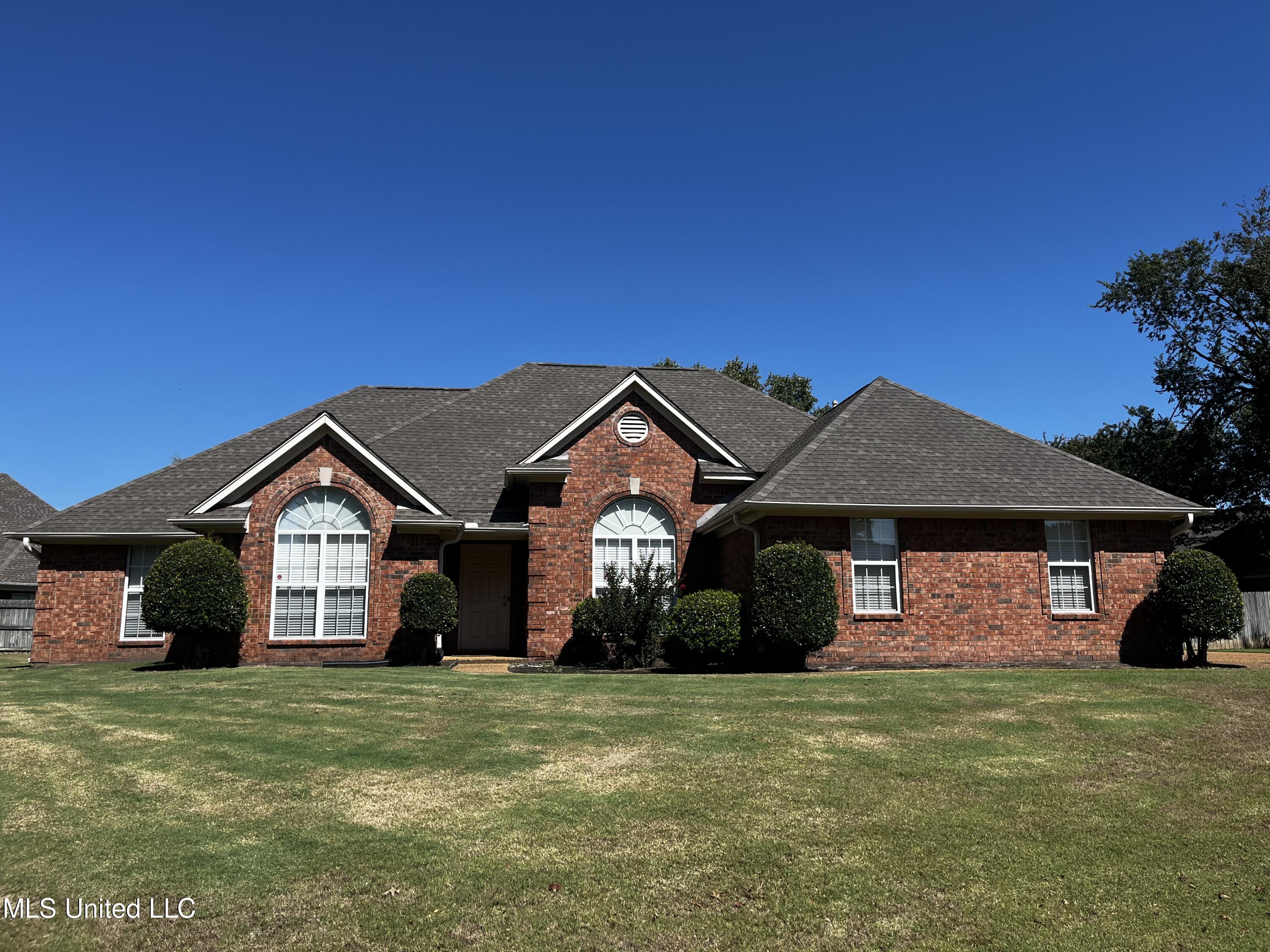 1665 Cedar Lake Cove, Hernando, Mississippi image 1