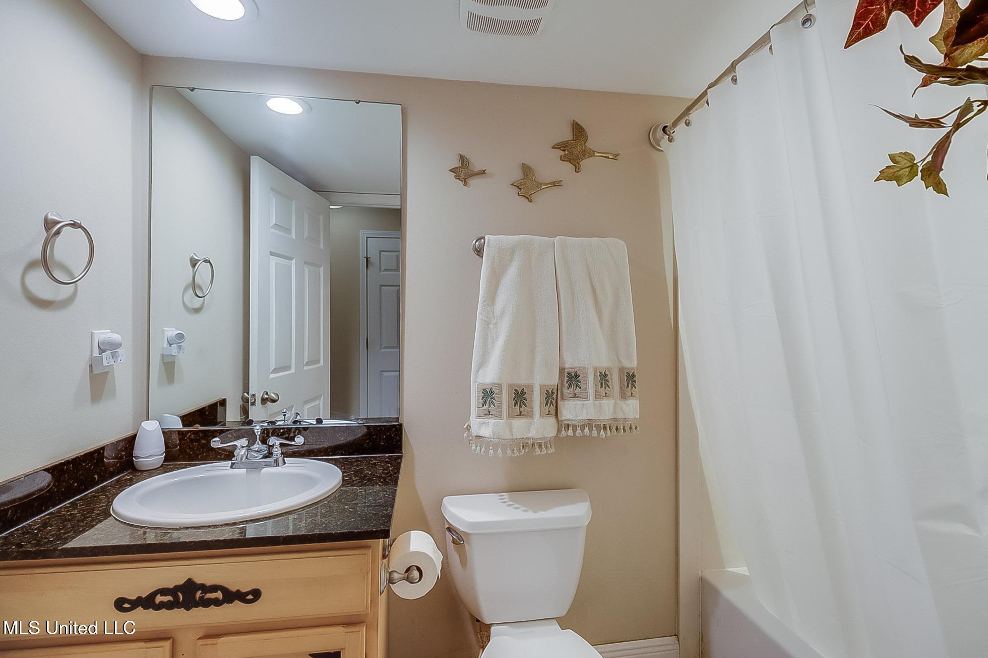 2046 Beach Blvd Blvd #B216, Biloxi, Mississippi image 20