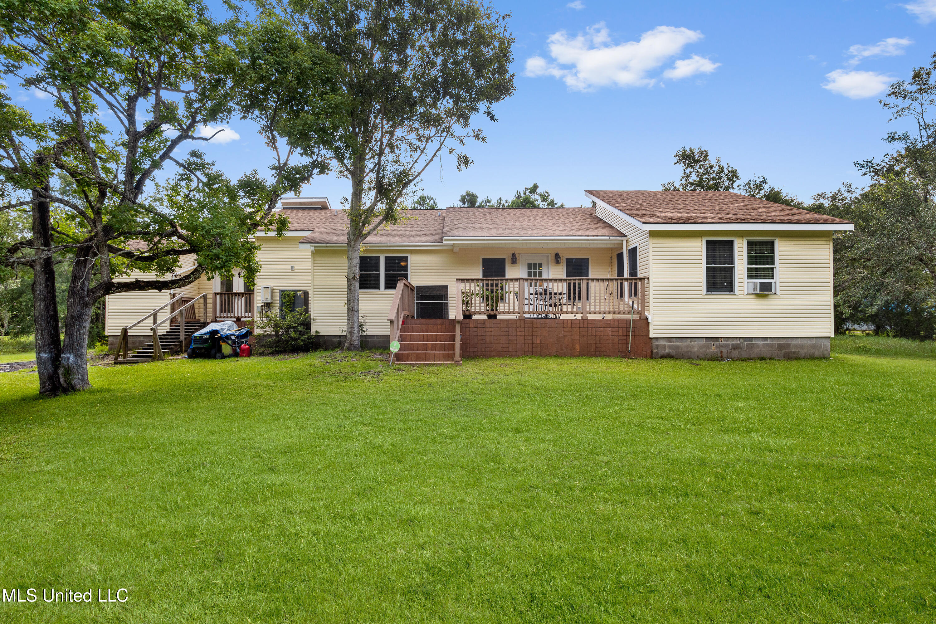 10029 Joes Bayou Road, Bay Saint Louis, Mississippi image 23