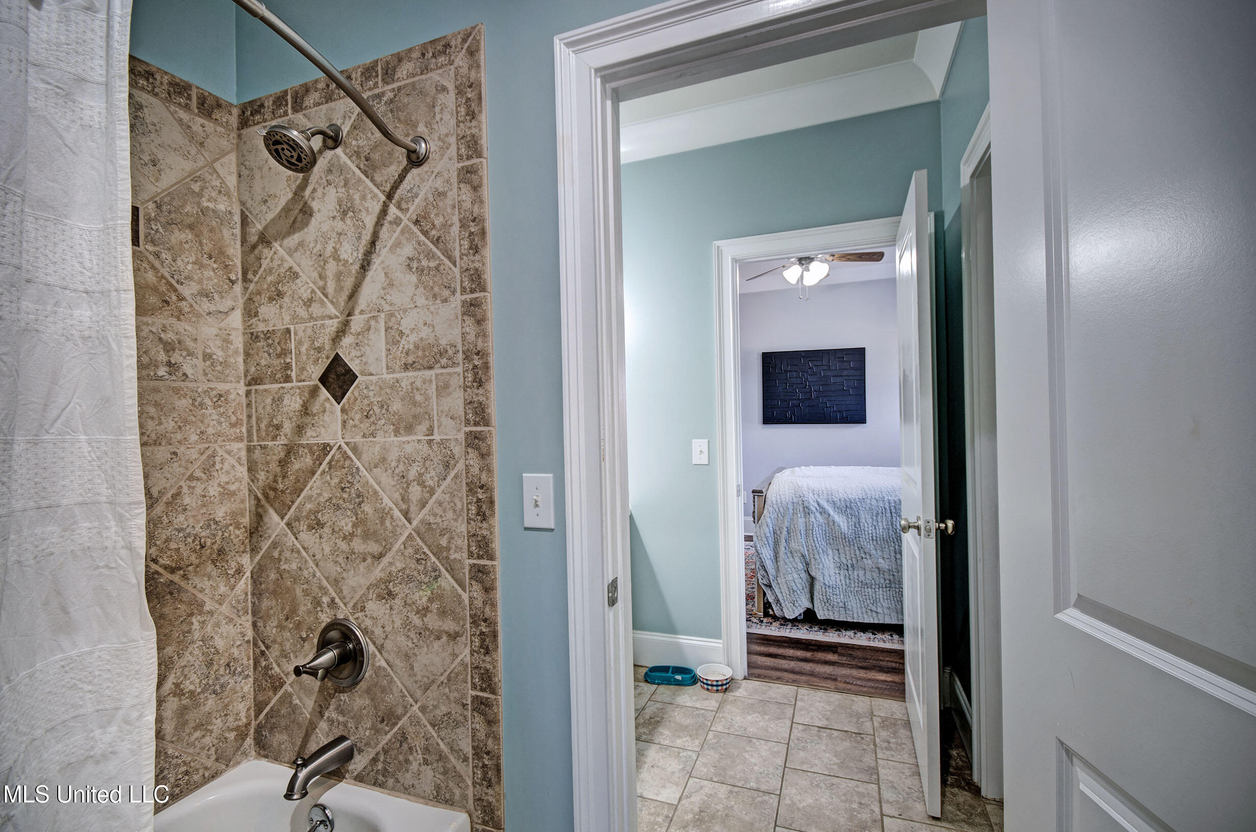 312 N Village Drive, Pearl, Mississippi image 39