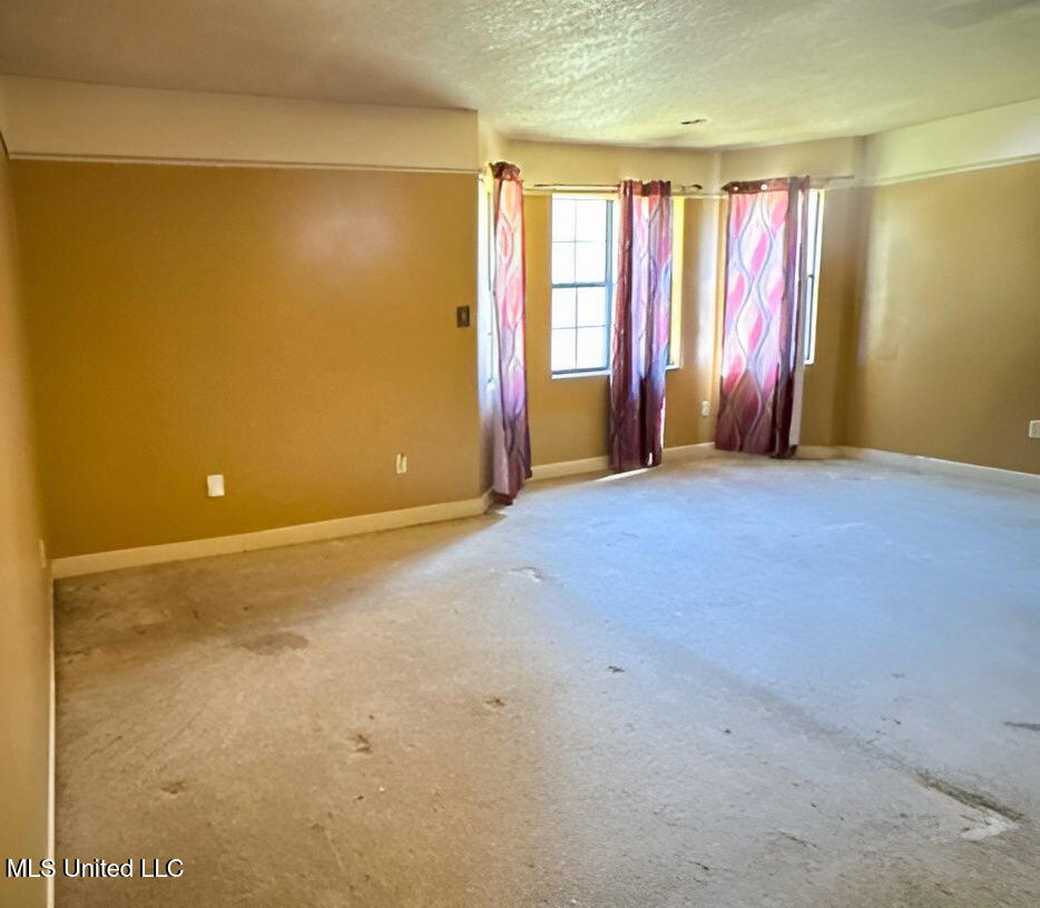 4724 Weems Street, Moss Point, Mississippi image 13