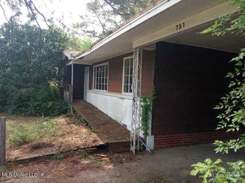 751 Dorgan Street, Jackson, Mississippi image 3