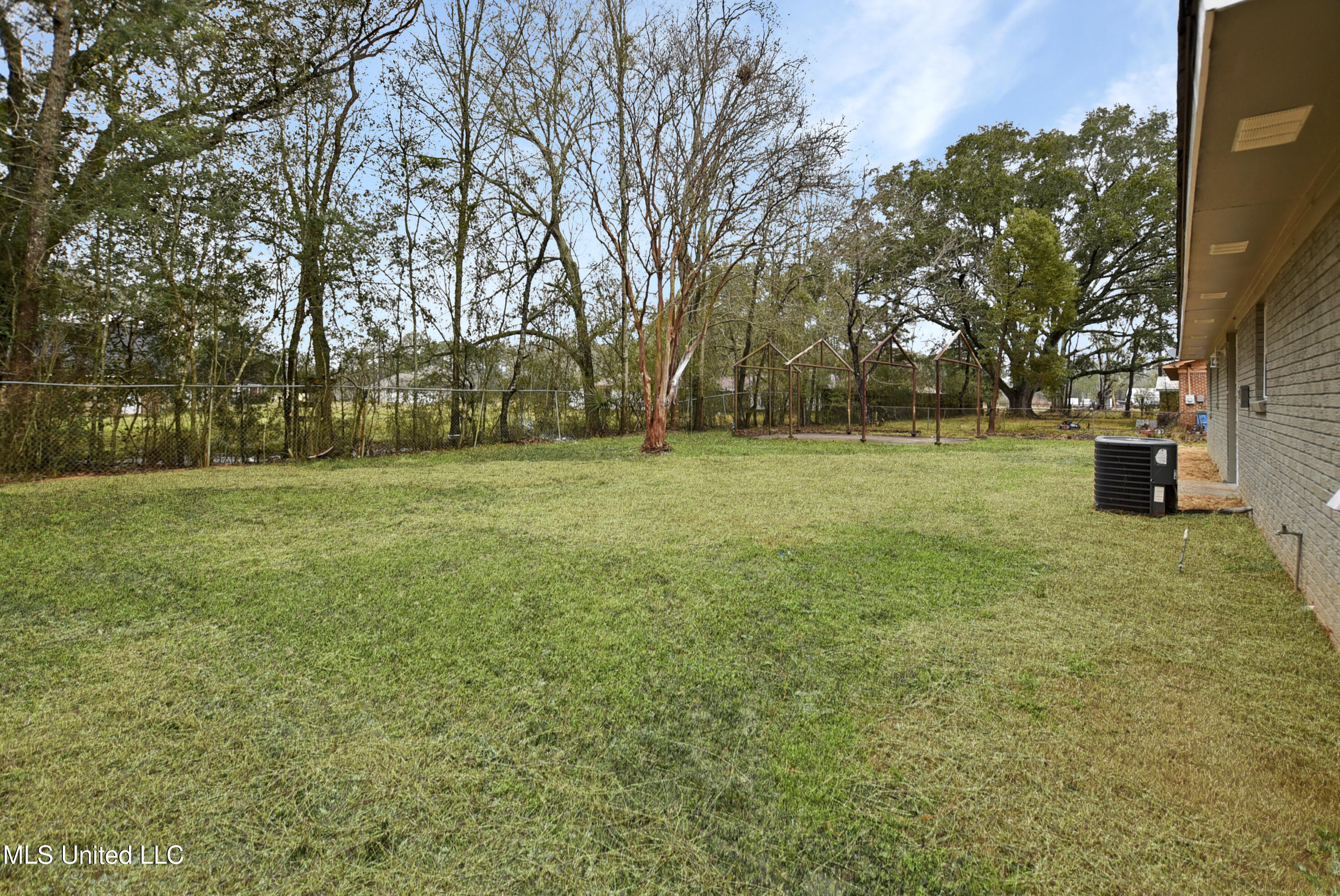 8309 Sherbrook Street, Moss Point, Mississippi image 3
