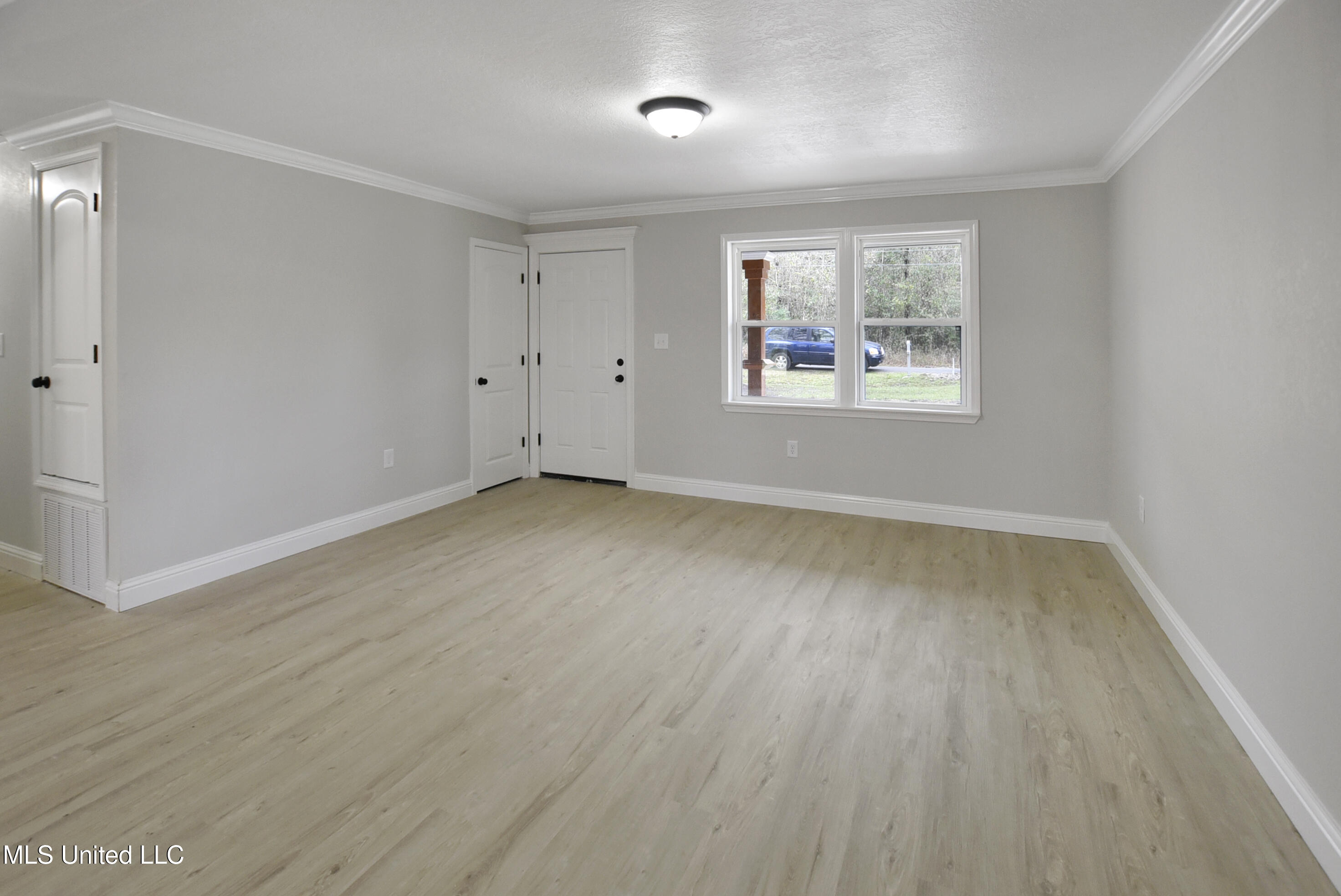 8309 Sherbrook Street, Moss Point, Mississippi image 5