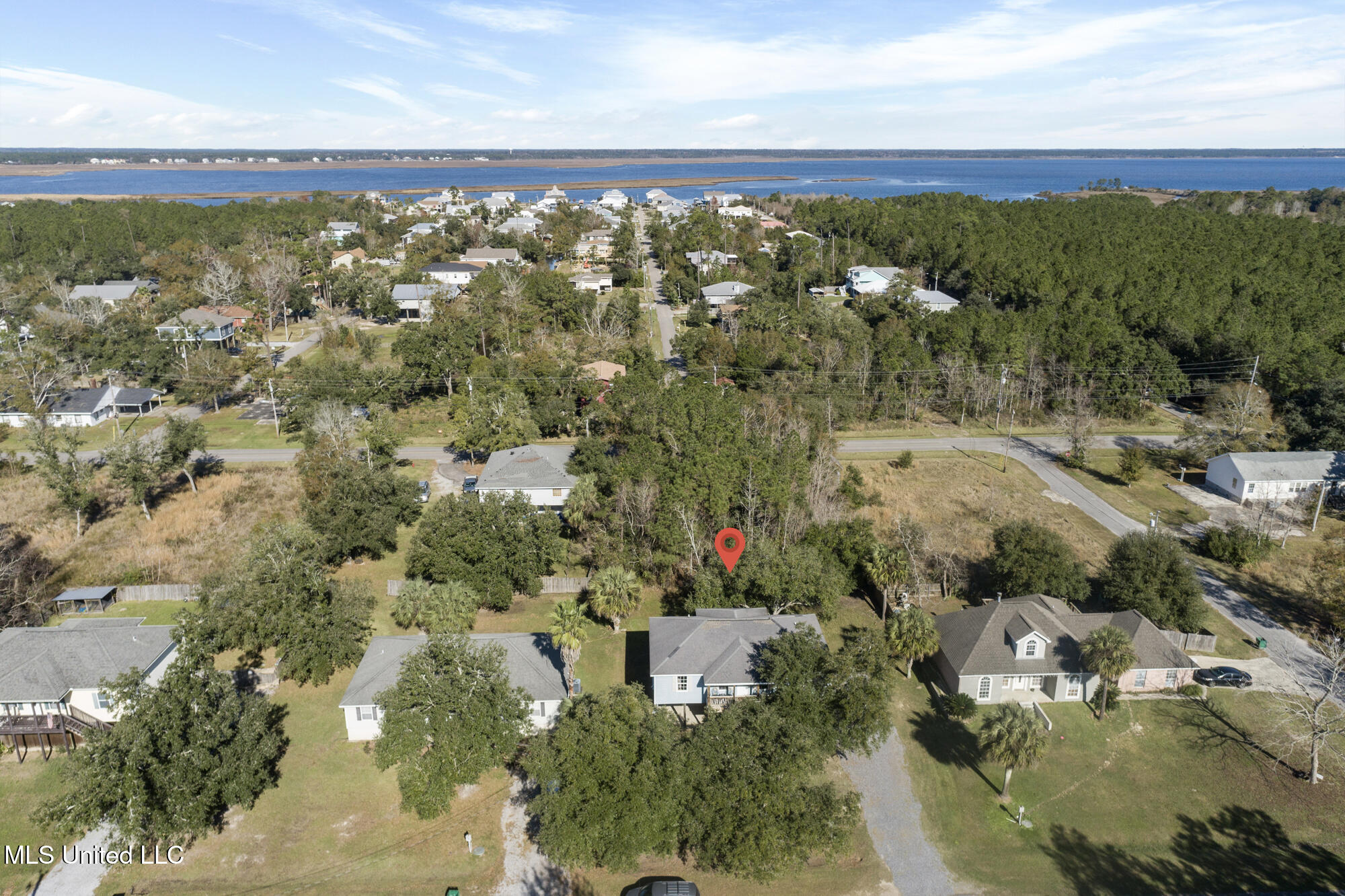 2052 Bienville Avenue, Bay Saint Louis, Mississippi image 25