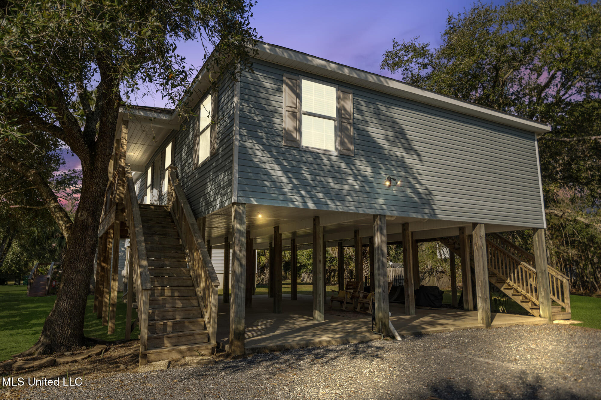 2052 Bienville Avenue, Bay Saint Louis, Mississippi image 4