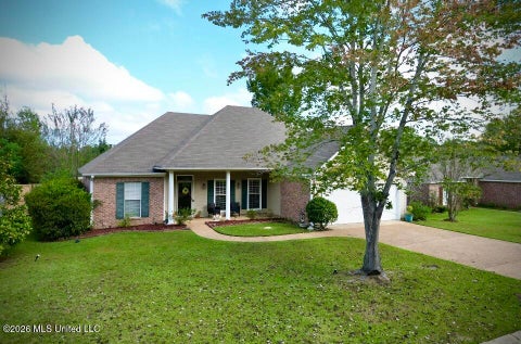 Homes For Sale - 2023 S Cobblestone Cove<br/> Brandon, MS 39042