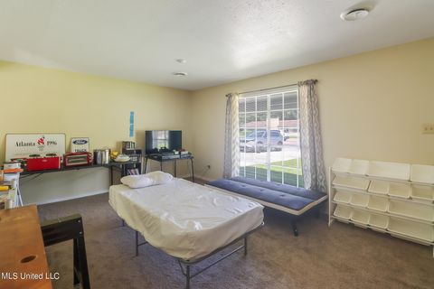 Single Family Residence in Biloxi MS 2214 Popps Ferry Rd Rd 17.jpg