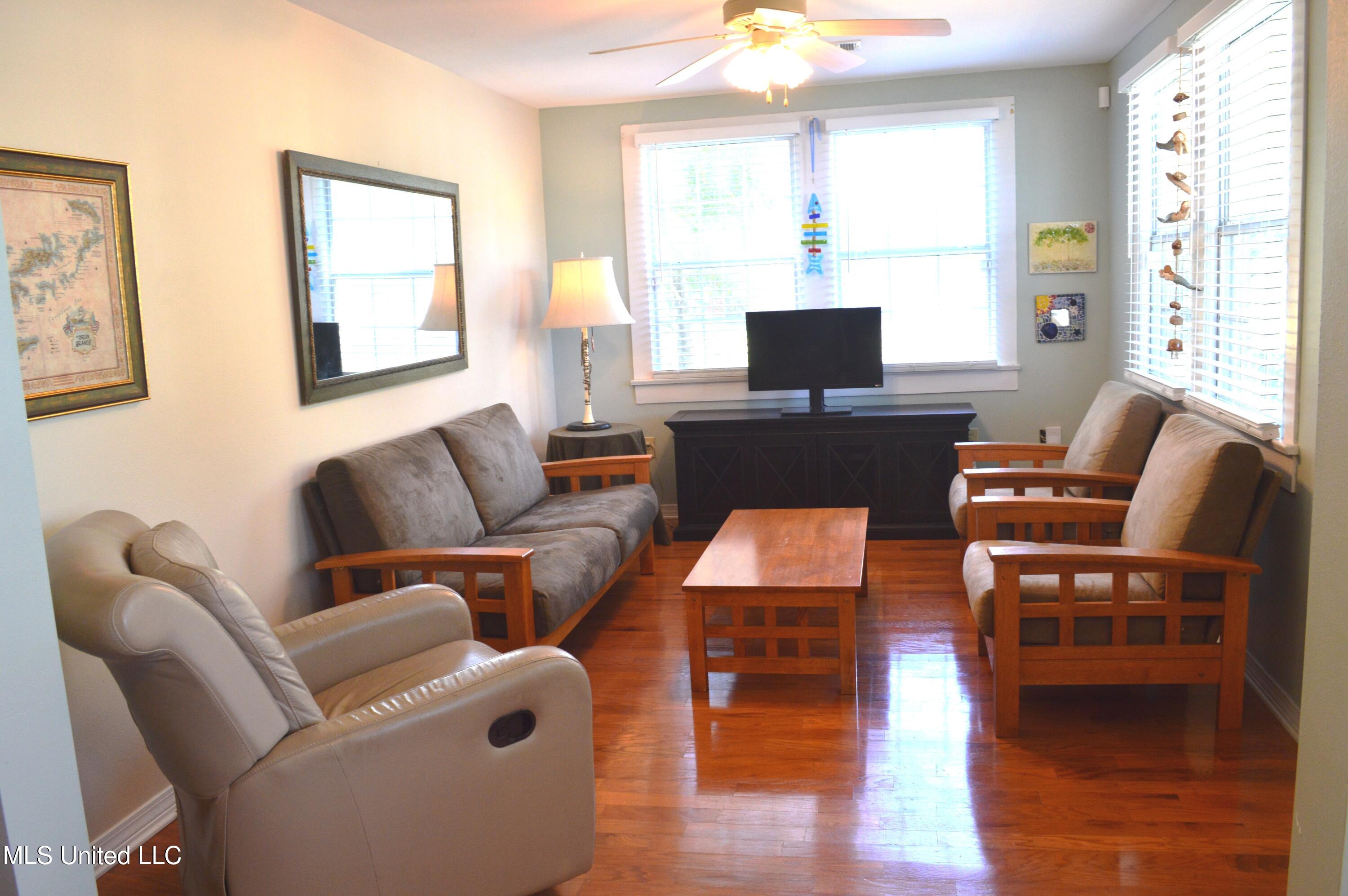 324 Demontluzin Avenue, Bay Saint Louis, Mississippi image 15