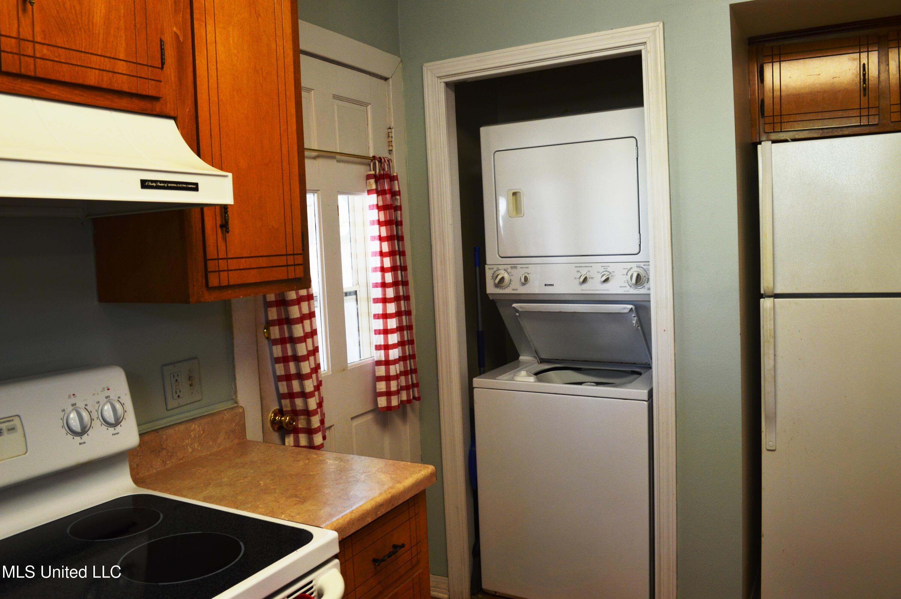 324 Demontluzin Avenue, Bay Saint Louis, Mississippi image 11