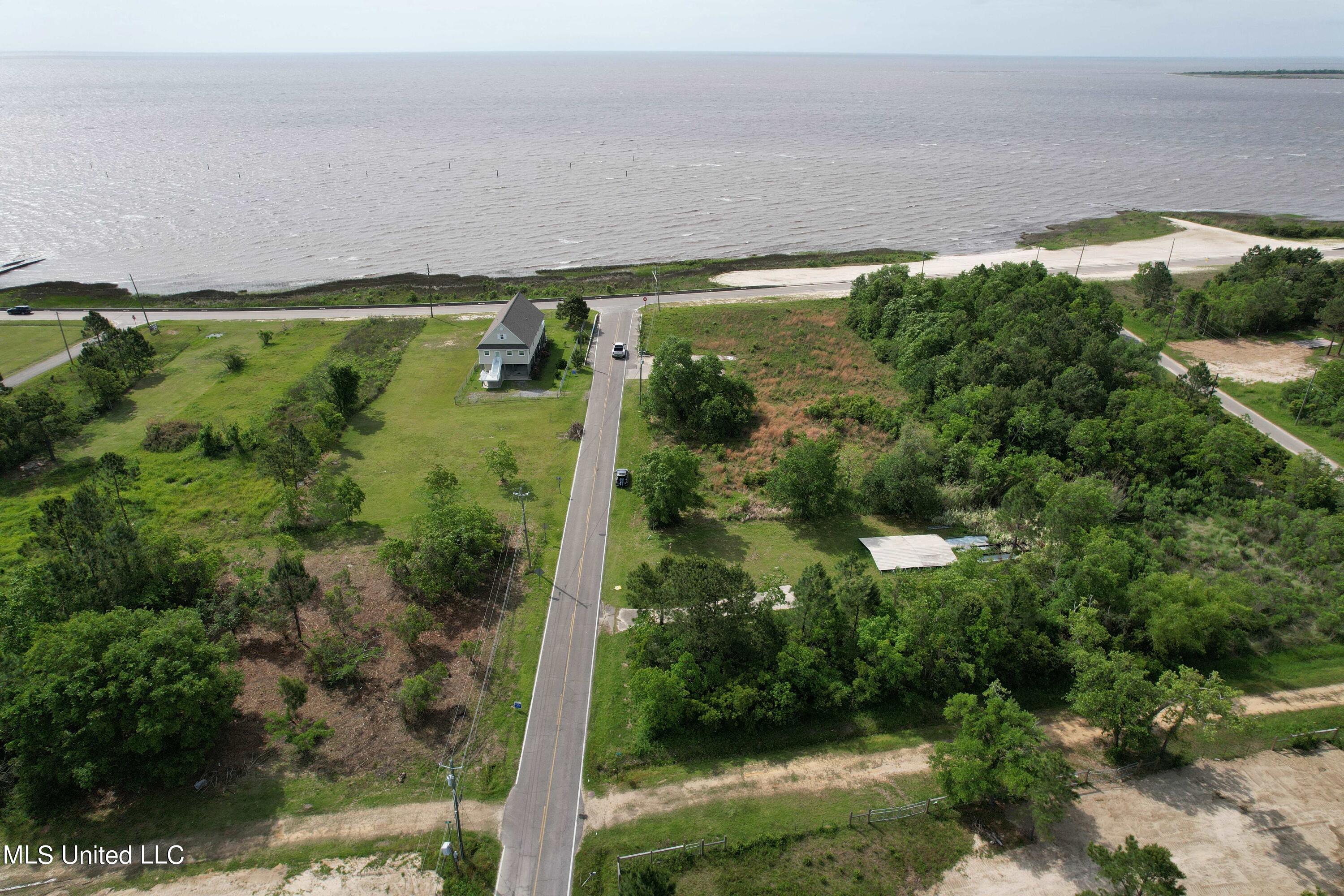 5039 Ioor Avenue, Bay Saint Louis, Mississippi image 4