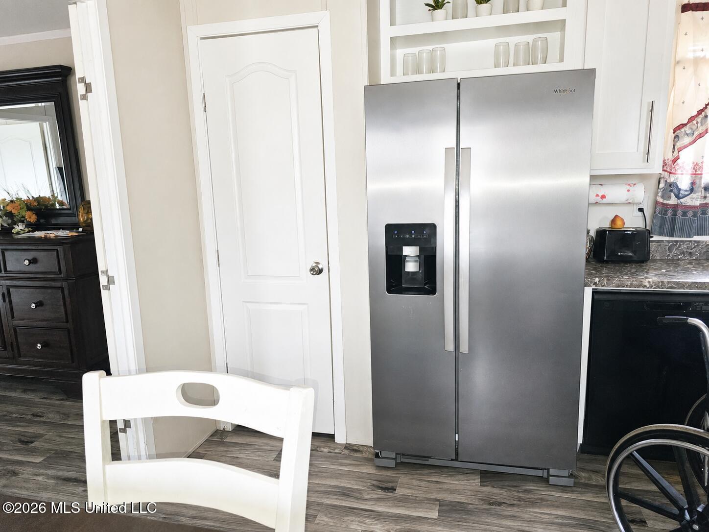 101 Railroad Avenue - Photo 2