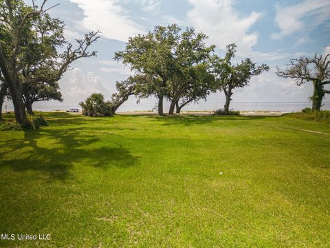 Vacant Land For Sale - 936 E Beach Boulevard<br/> Long Beach, MS 39560