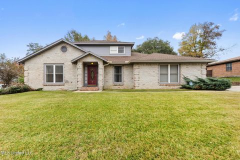 Apartment For Sale - 13040 Andy Drive<br/> Gulfport, MS 39503