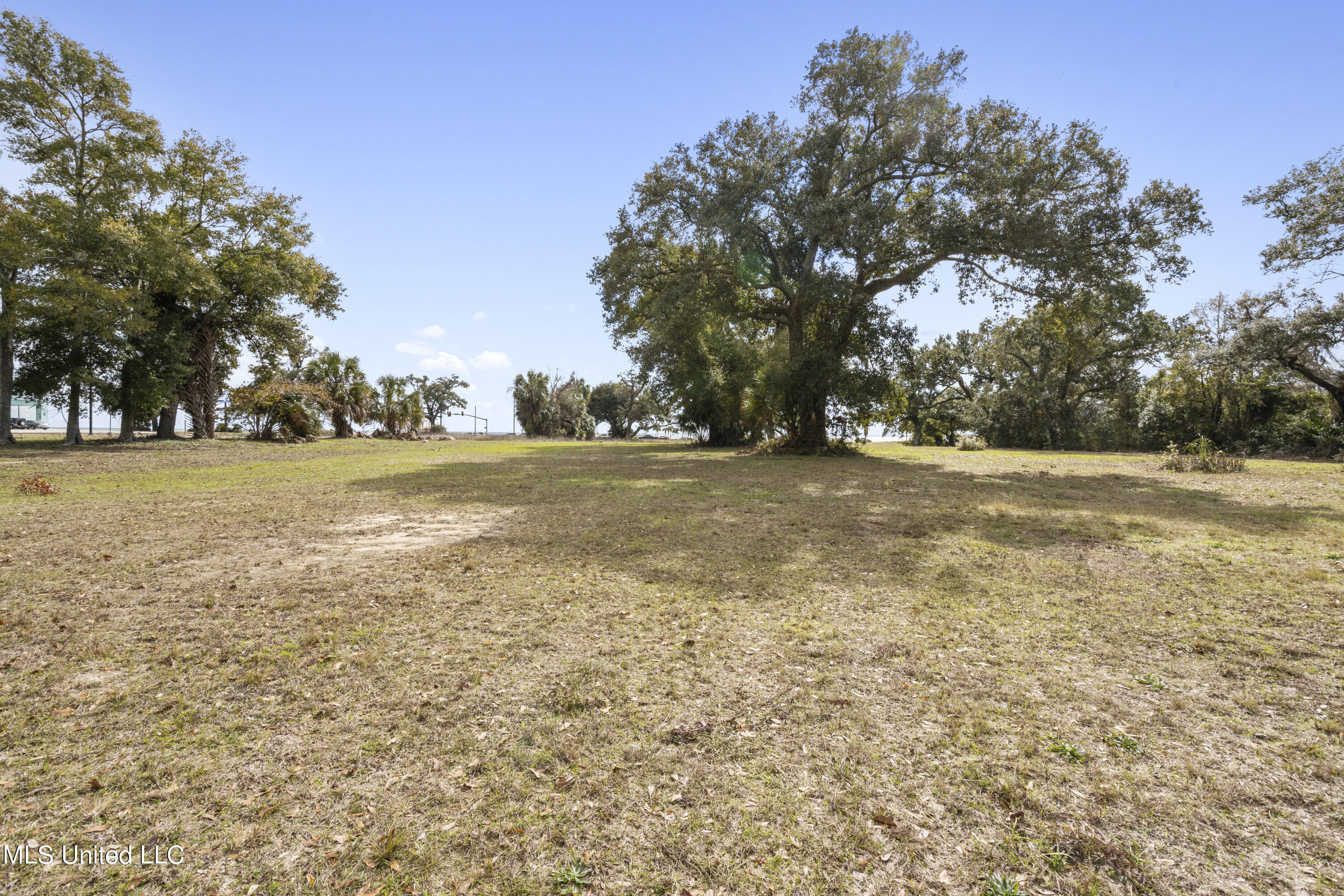 30 E Beach Boulevard, Gulfport, Mississippi image 9