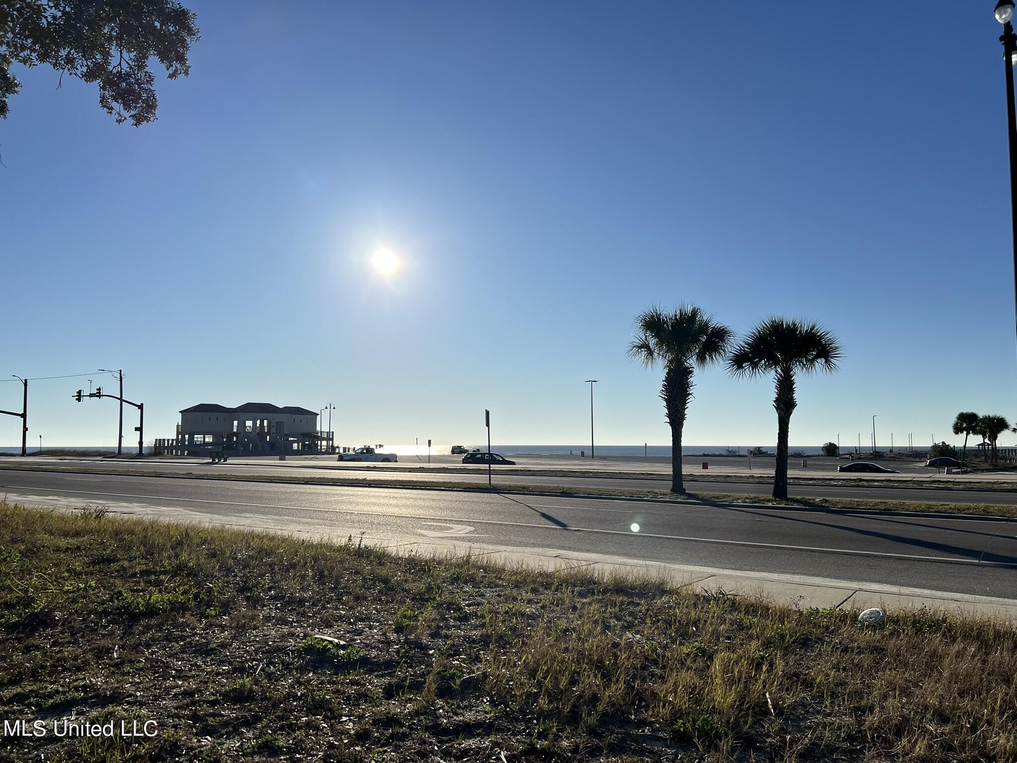 30 E Beach Boulevard, Gulfport, Mississippi image 5