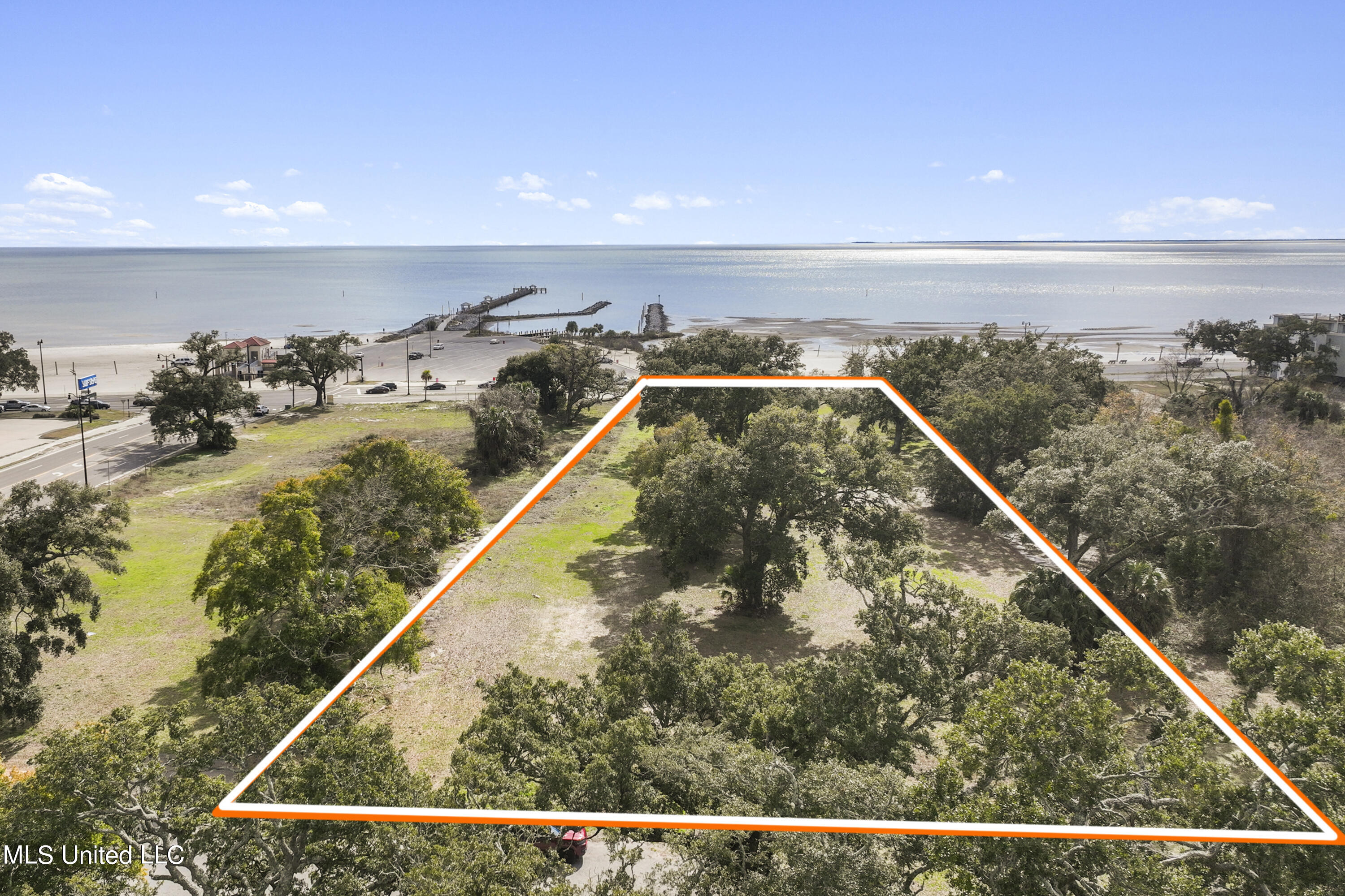 30 E Beach Boulevard, Gulfport, Mississippi image 1