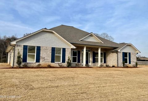 Homes For Sale - 214 Farley Road<br/> Marshall County, Byhalia, MS 38611