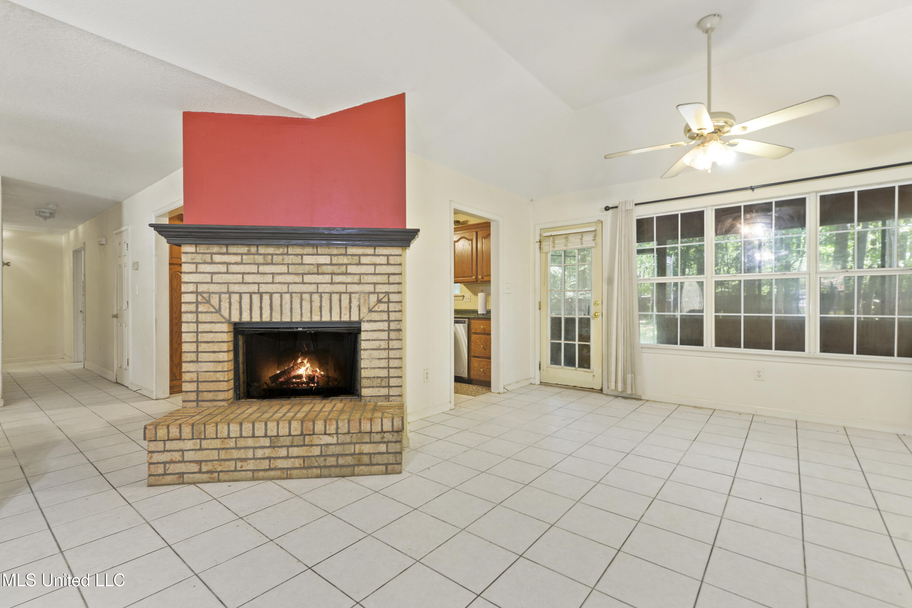 1317 Rosemont Drive, Gautier, Mississippi image 7