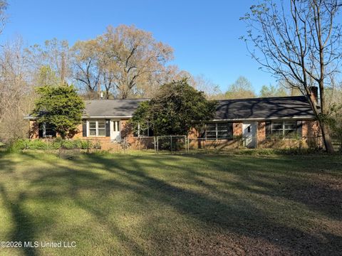 Homes For Sale - 11 Knotts Road<br/> Adams County, Natchez, MS 39120