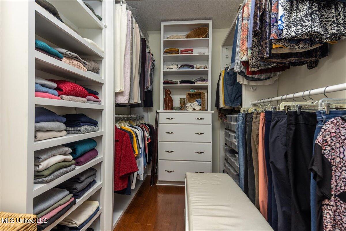 10082 Lacey Drive, Olive Branch, Mississippi image 24