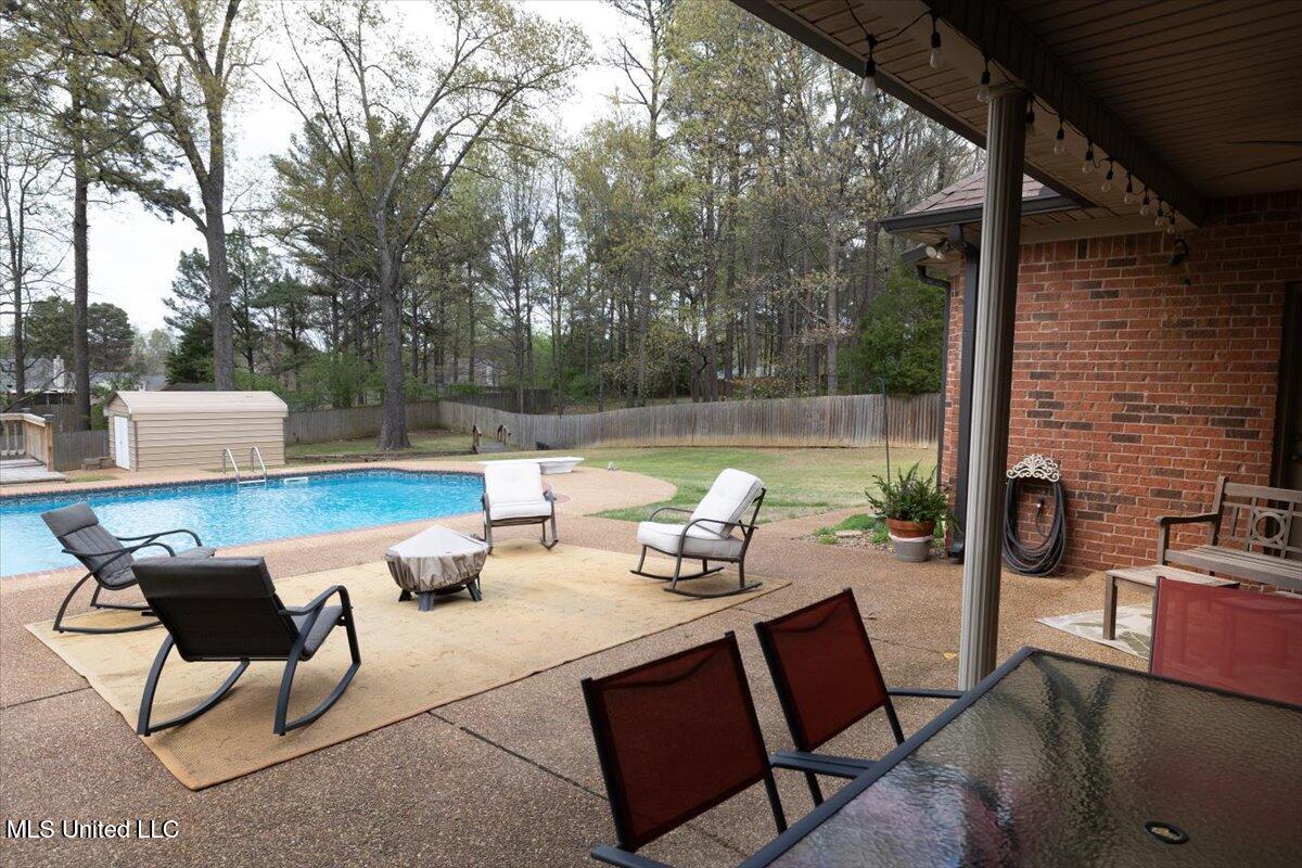 10082 Lacey Drive, Olive Branch, Mississippi image 32