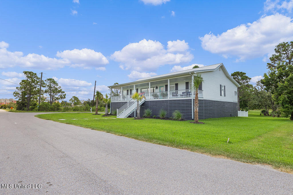 129 Sweet Bay Drive, Pass Christian, Mississippi image 3