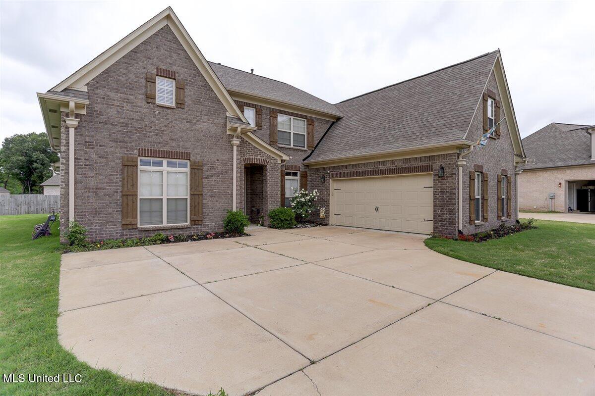 3430 W Clair Circle, Hernando, Mississippi image 2