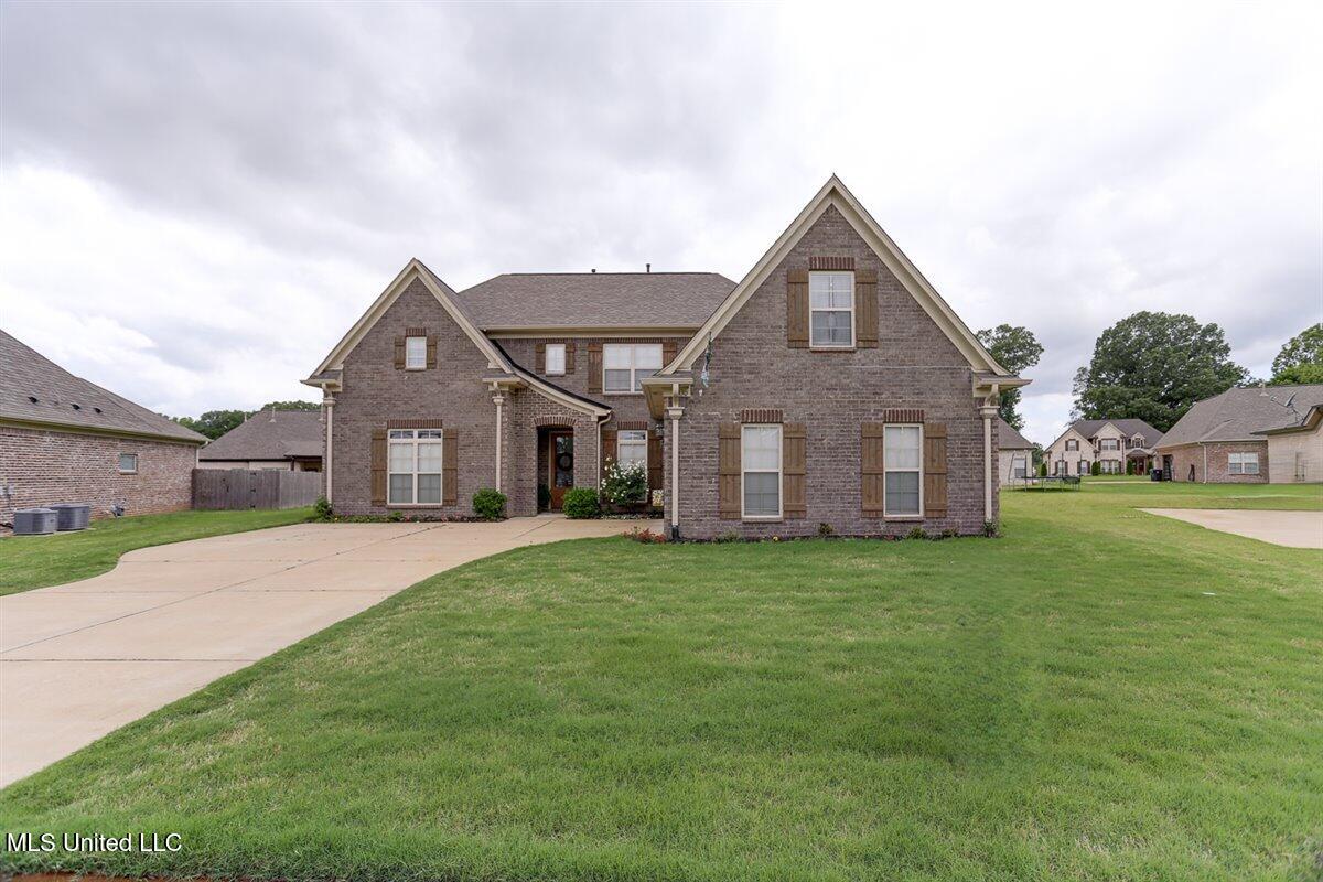 3430 W Clair Circle, Hernando, Mississippi image 1