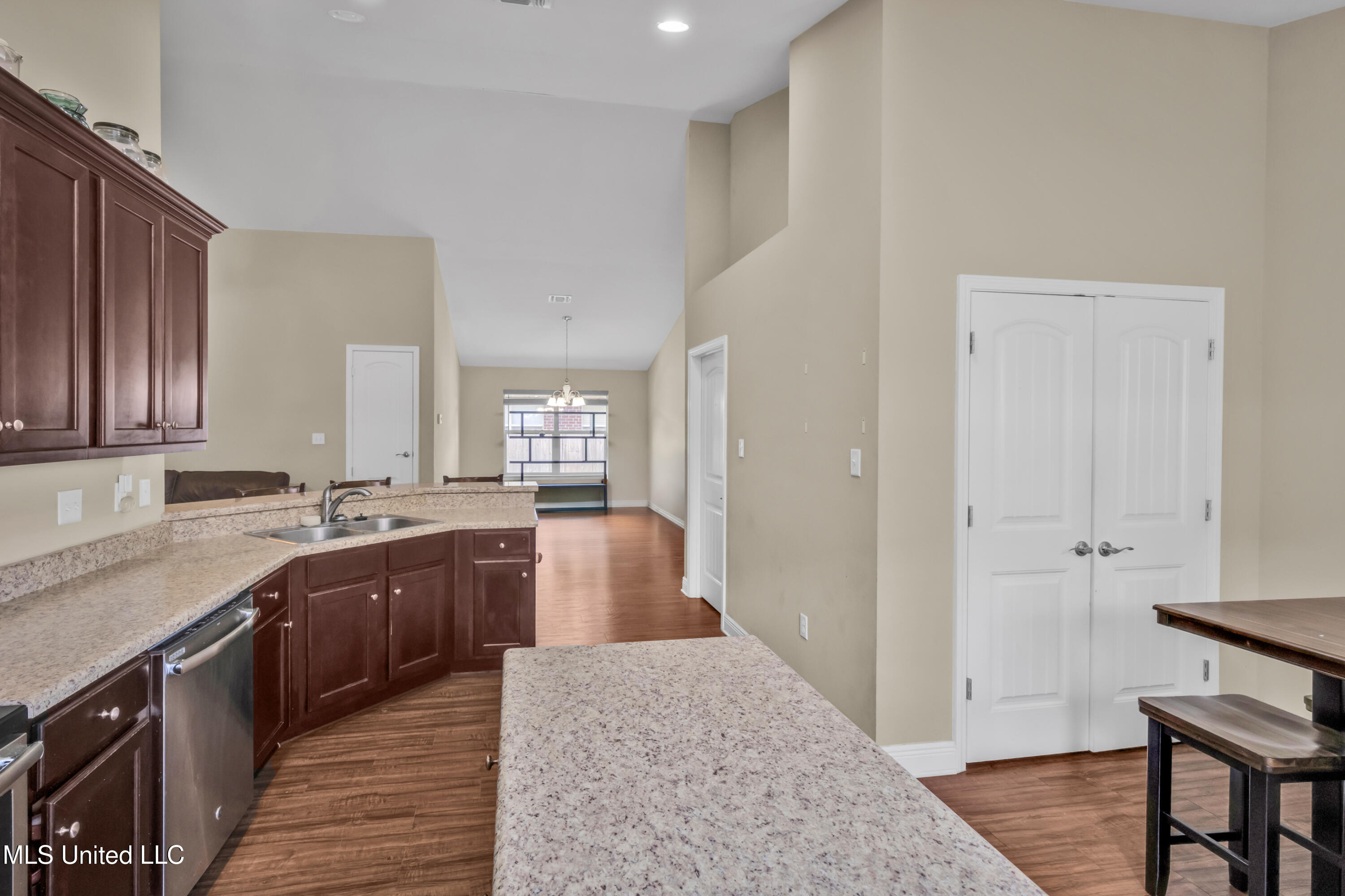 18280 Cardinal Lane, Gulfport, Mississippi image 9