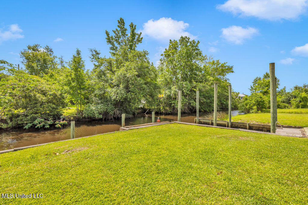 11020 Jordan Drive, Bay Saint Louis, Mississippi image 10