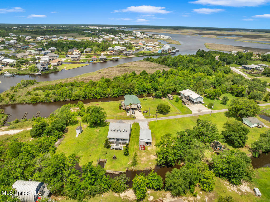 11020 Jordan Drive, Bay Saint Louis, Mississippi image 3