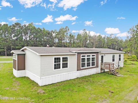 Mobile Home For Sale - 23420 E Dubuisson Road<br/> Pass Christian, MS 39571