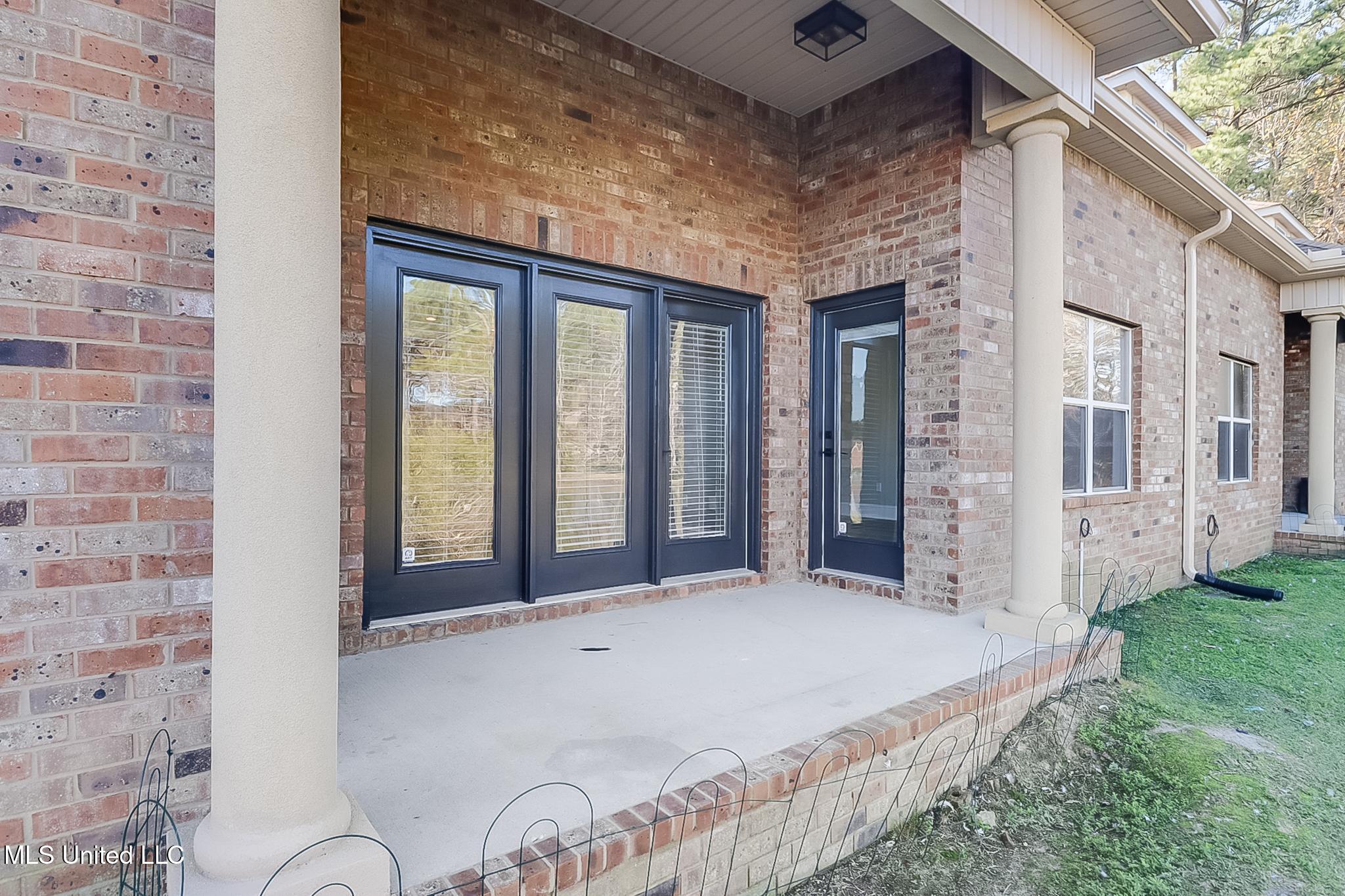 211 Capri Place, Ocean Springs, Mississippi image 27