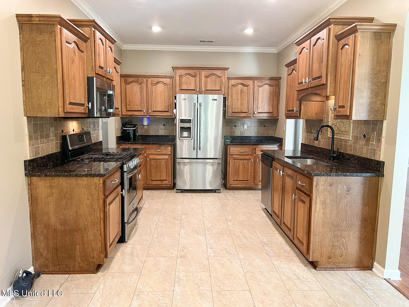 785 W Fairway Pointe Cove, Hernando, Mississippi image 3