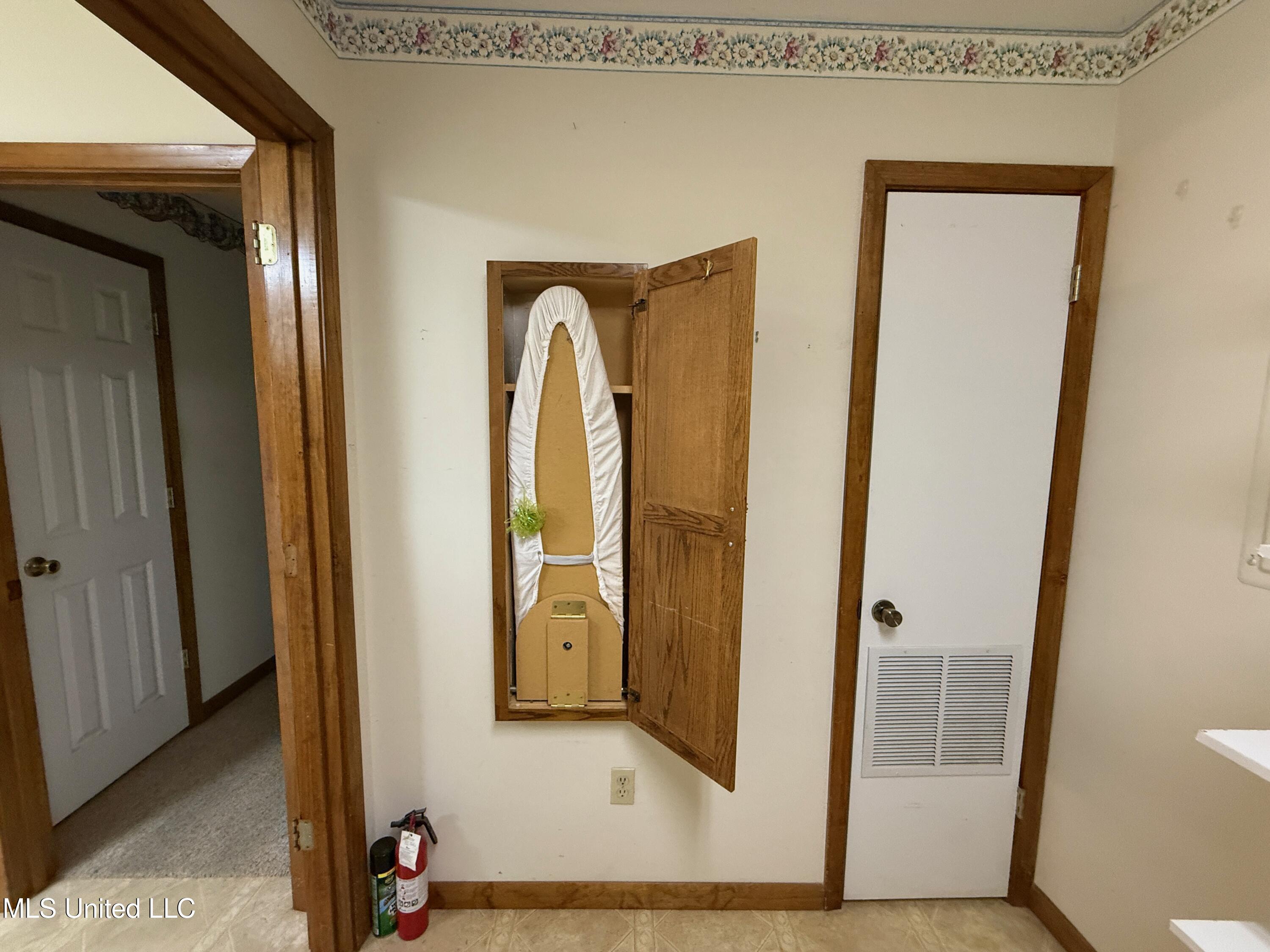 1006 Pine Hill Drive, Carthage, Mississippi image 28