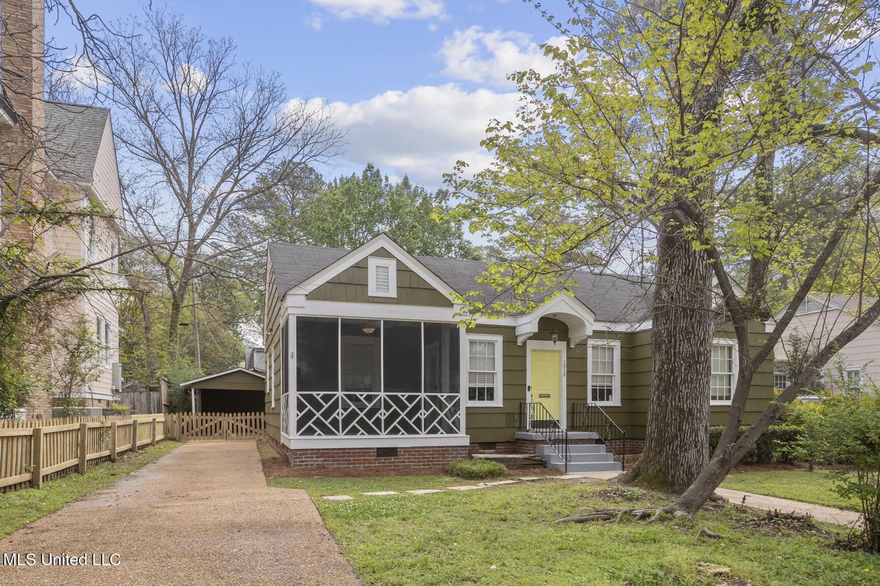 1816 Devine Street, Jackson, Mississippi image 2